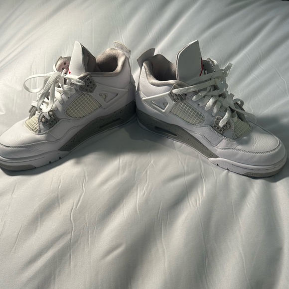 Air Jordan 4 Retro White Oreo (2021) - Picture 3 of 12